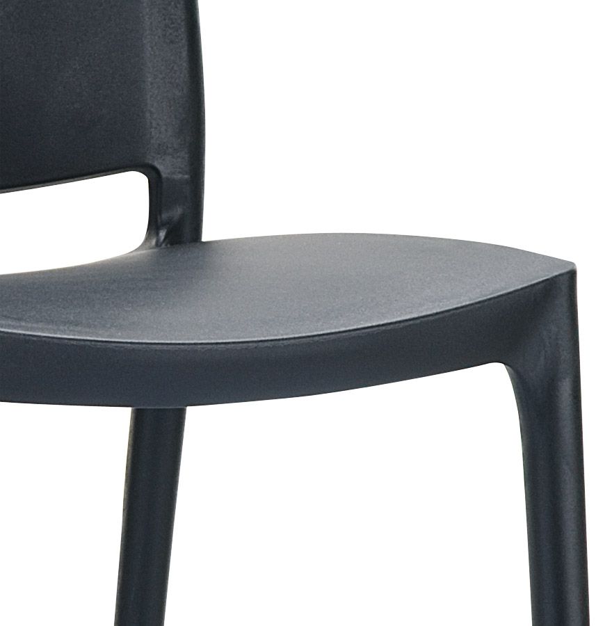 Chaise design 'PABLO' en matière plastique noir – Image 4